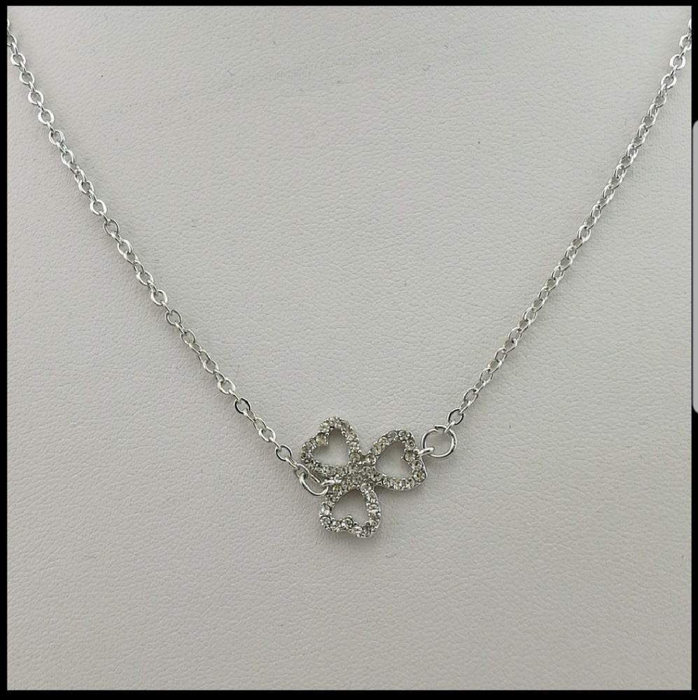 Silver Clover Necklace - Picture 2 of 2
